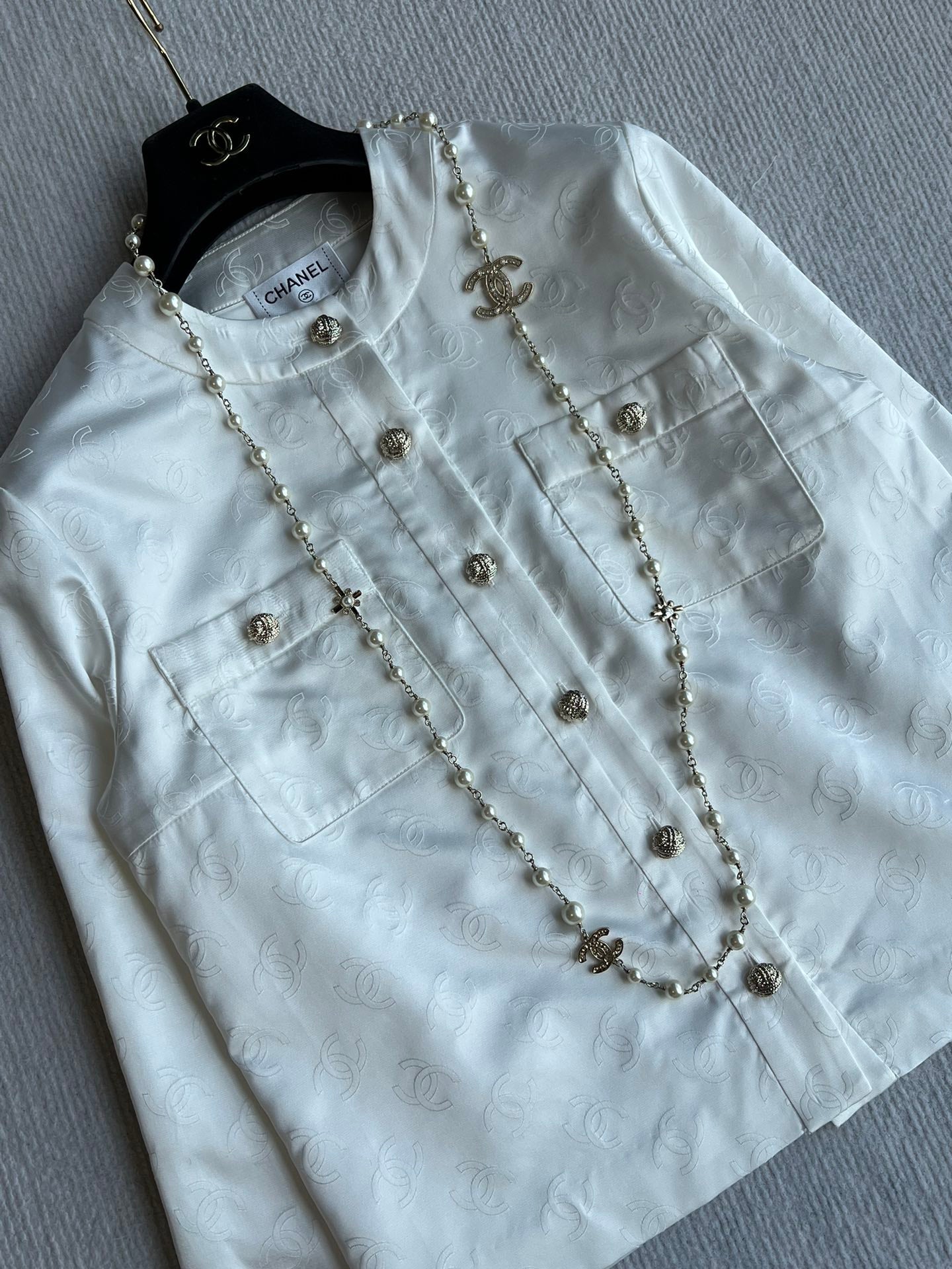 CC 25 Round Neck Jacket White Cotton Silk