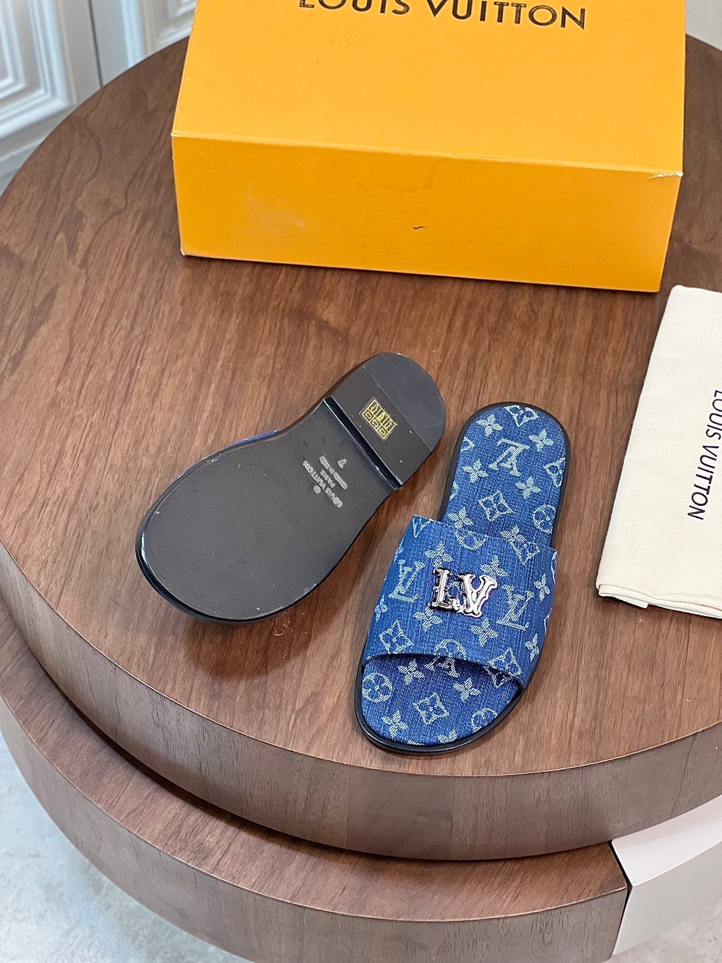 LV OASIS MULE LIGHT BLUE MONOGRAM DENIM