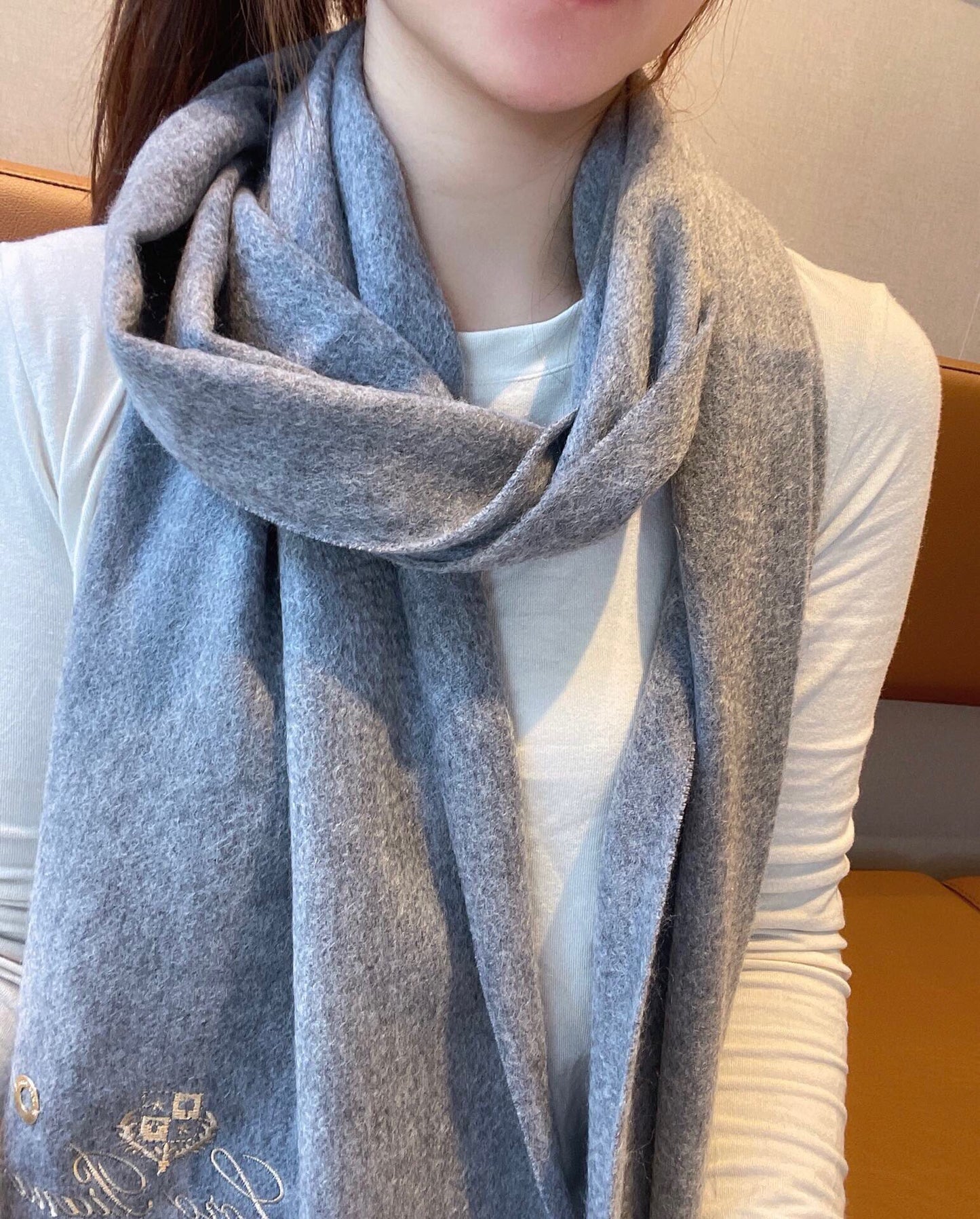 LP Grande Unita Scarf 180 CM In Light Grey With Light Brown Cashmere 175044
