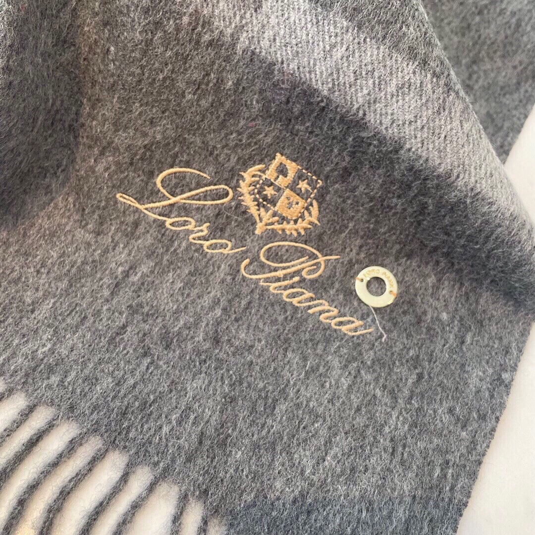 LP Twelve Scarf 180 CM In Grey Cashmere 180945
