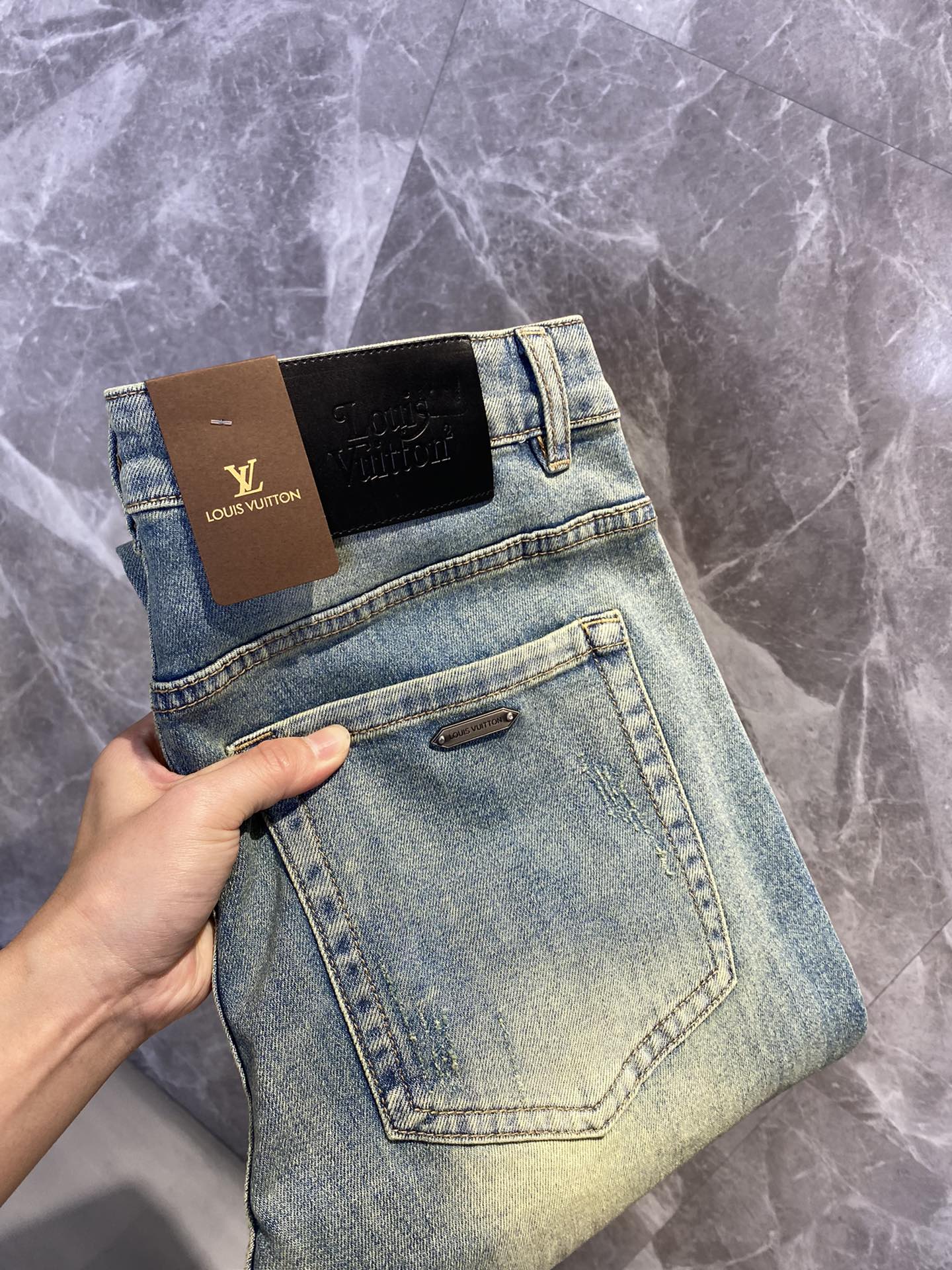 LV BLUE DENIM JEAN 239577