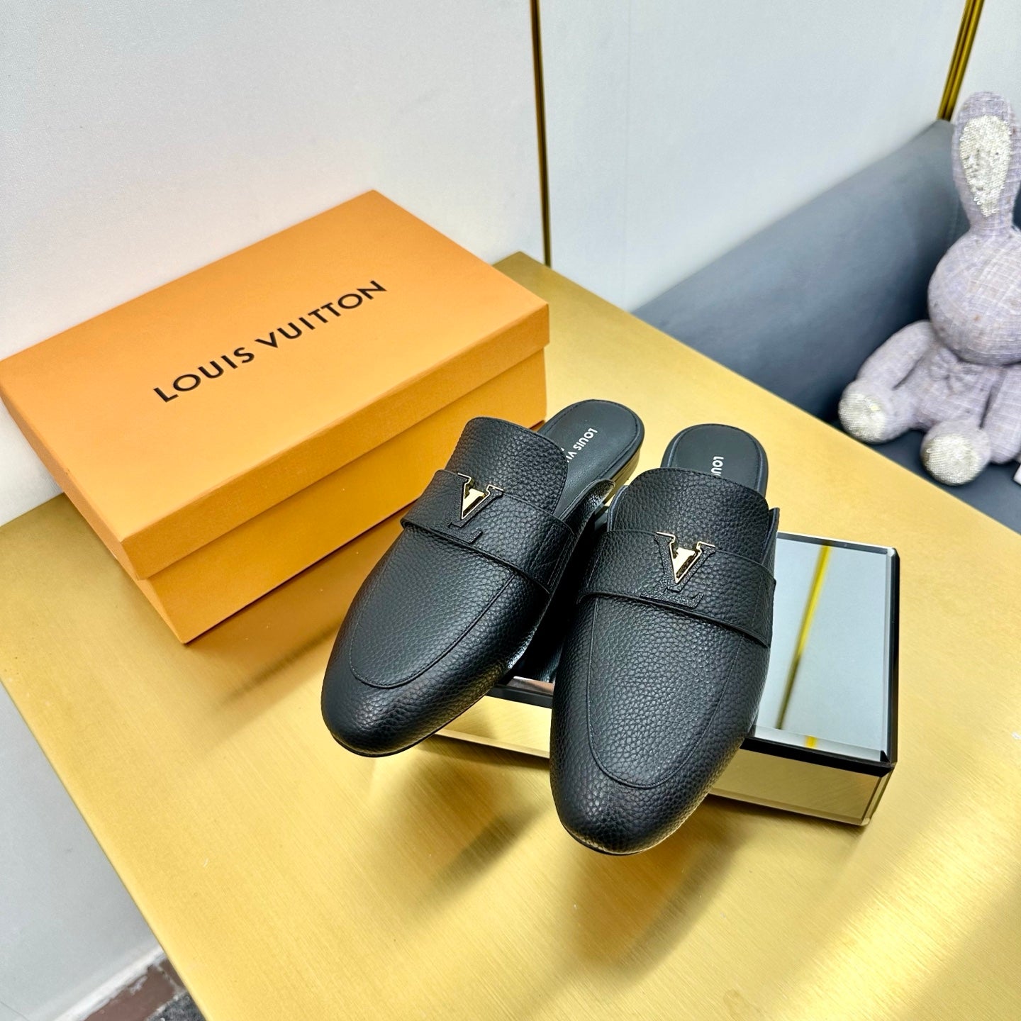 LV 25C LV Capri Open Back Loafer Black Wrinkled Cowhide 219926
