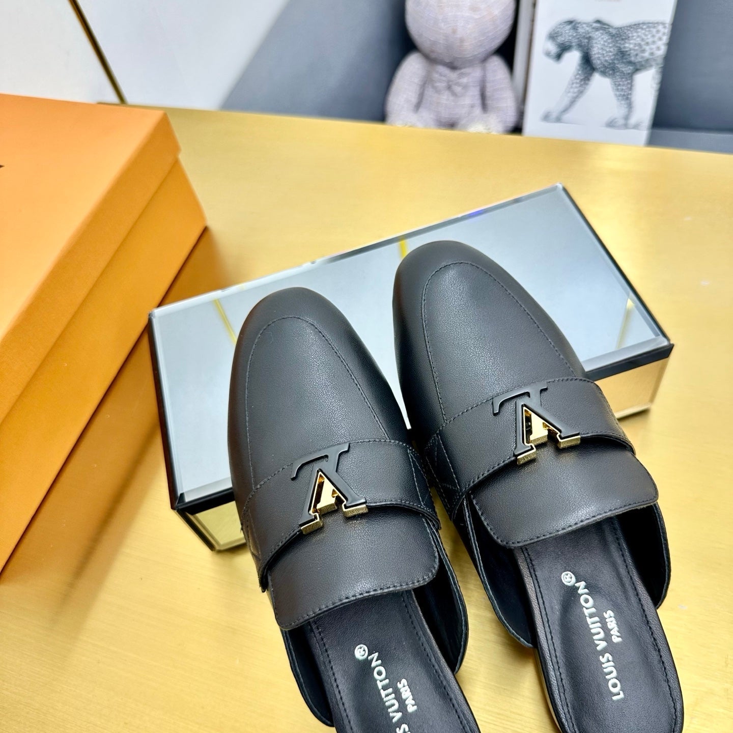 LV 25C LV Capri Open Back Loafer Black Cowhide 219928