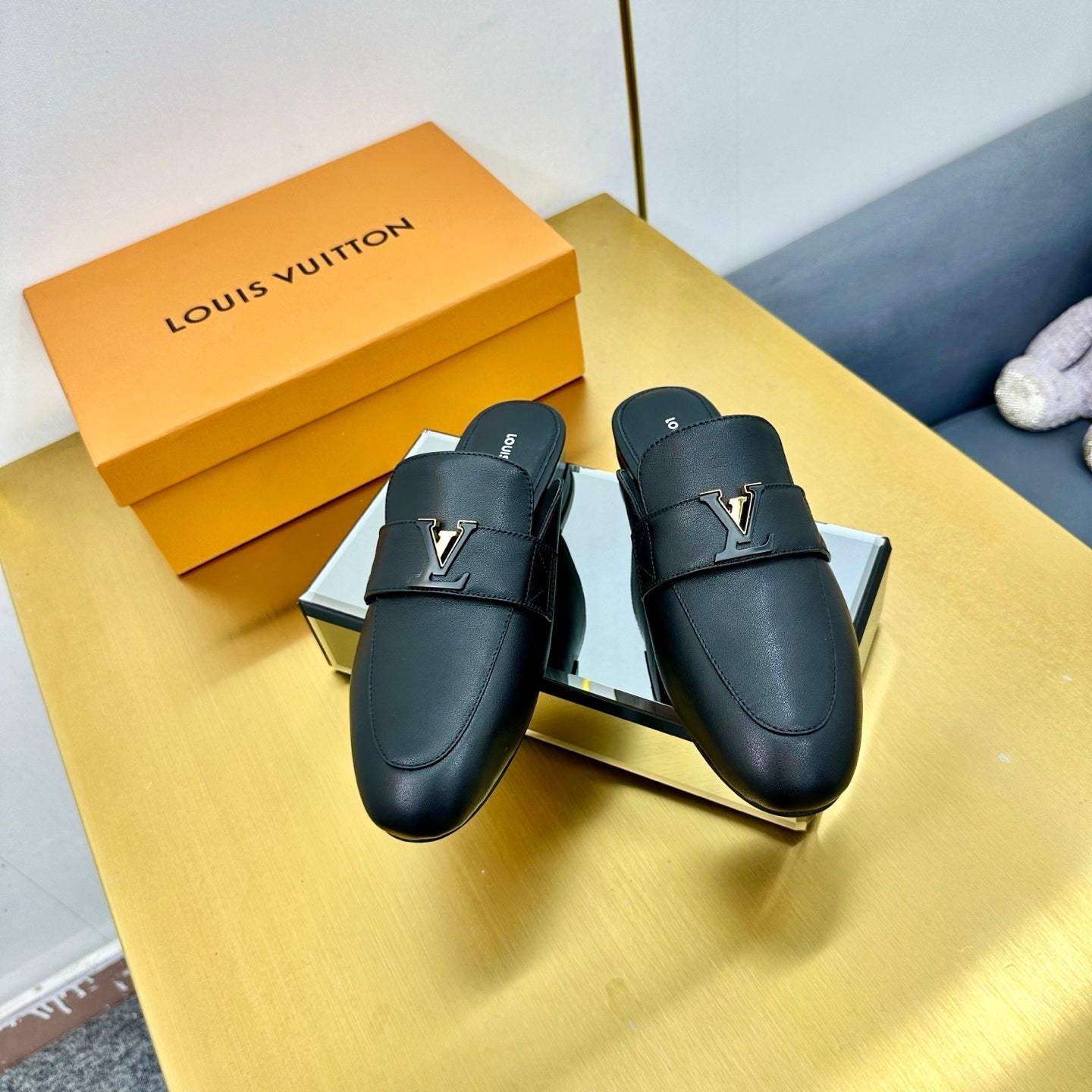 LV 25C LV Capri Open Back Loafer Black Cowhide 219928