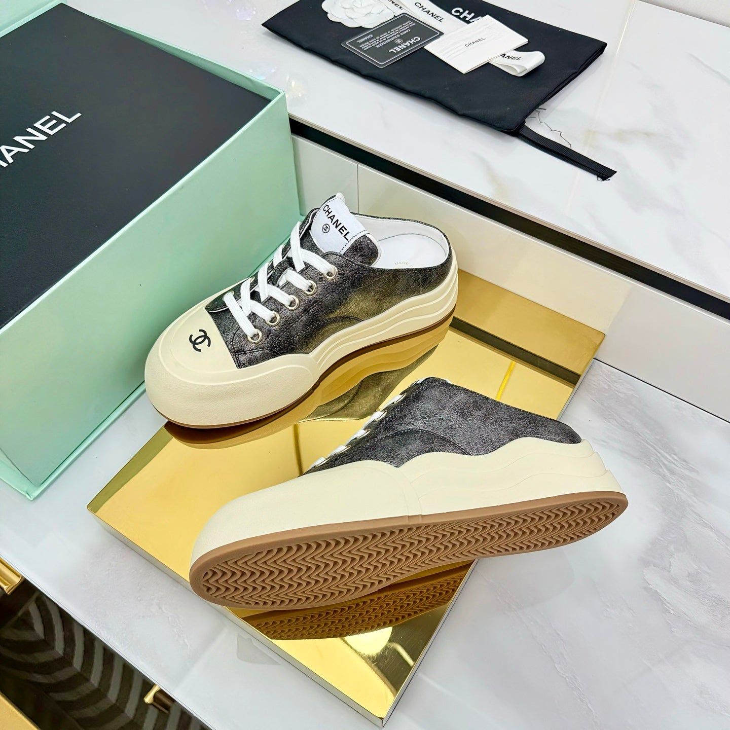 CC 25 Mules Sneaker Black Streak Calfskin 331182