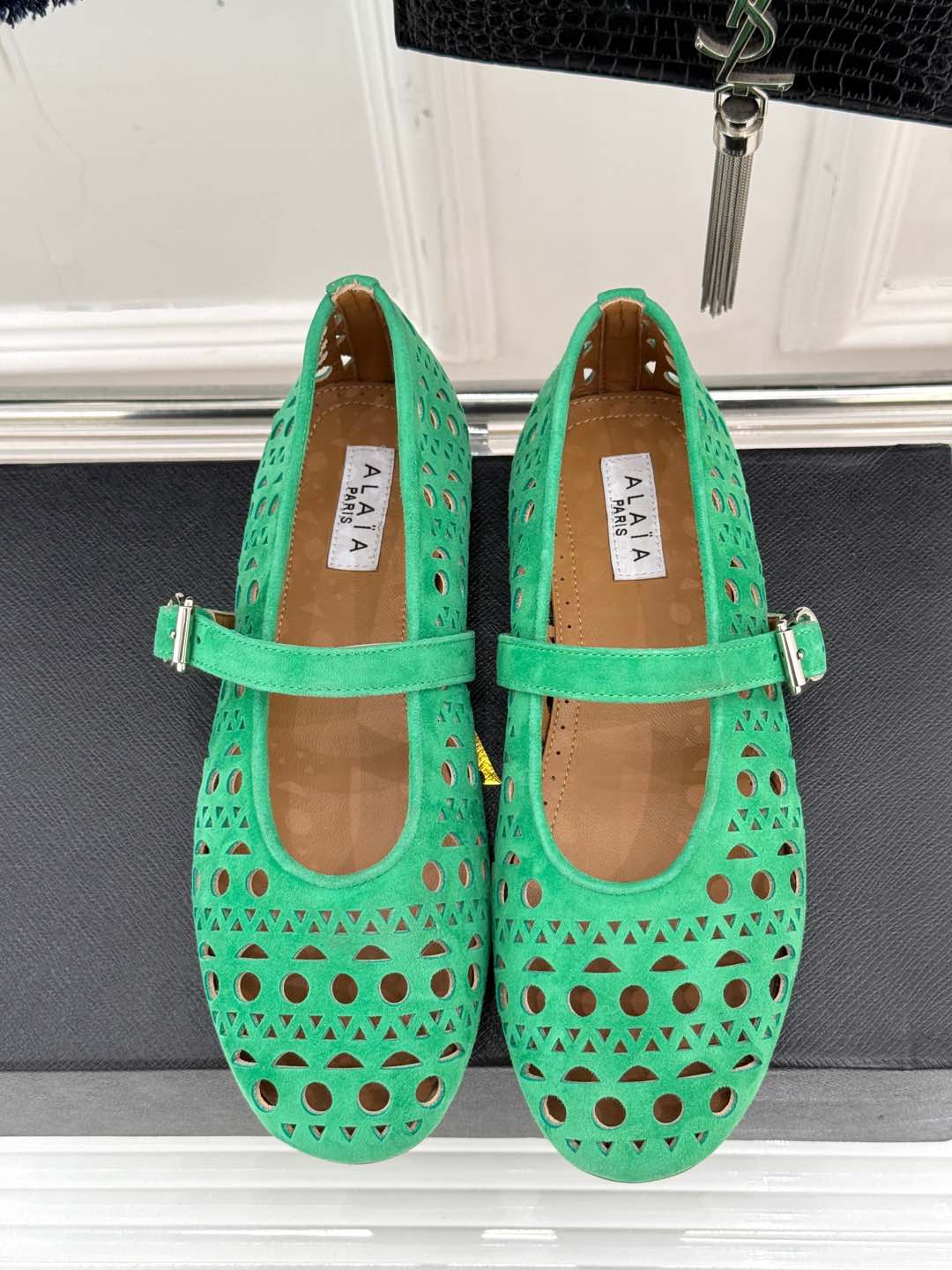 Alaia Women's Ballet Flat Shamrock Green Suede 293221