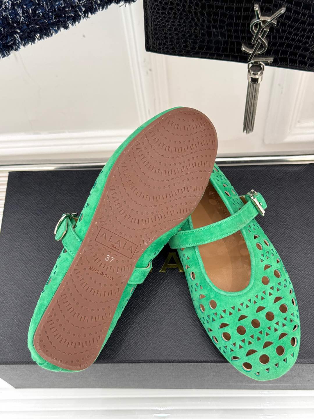 Alaia Women's Ballet Flat Shamrock Green Suede 293221
