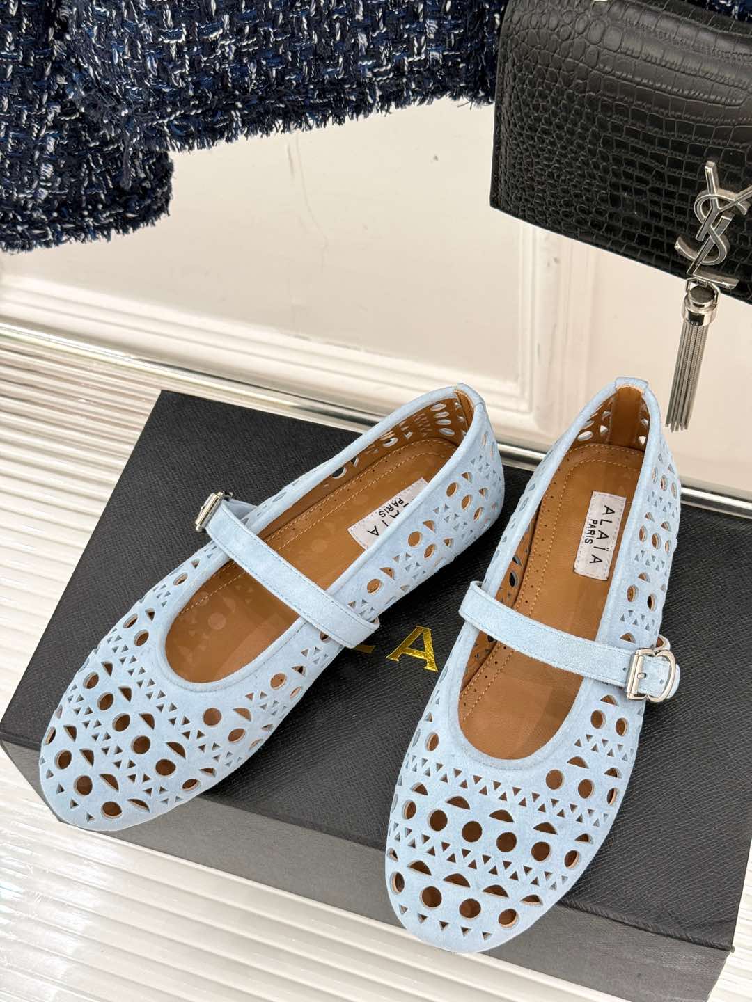 Alaia Women's Ballet Flat Light Blue Suede 293224