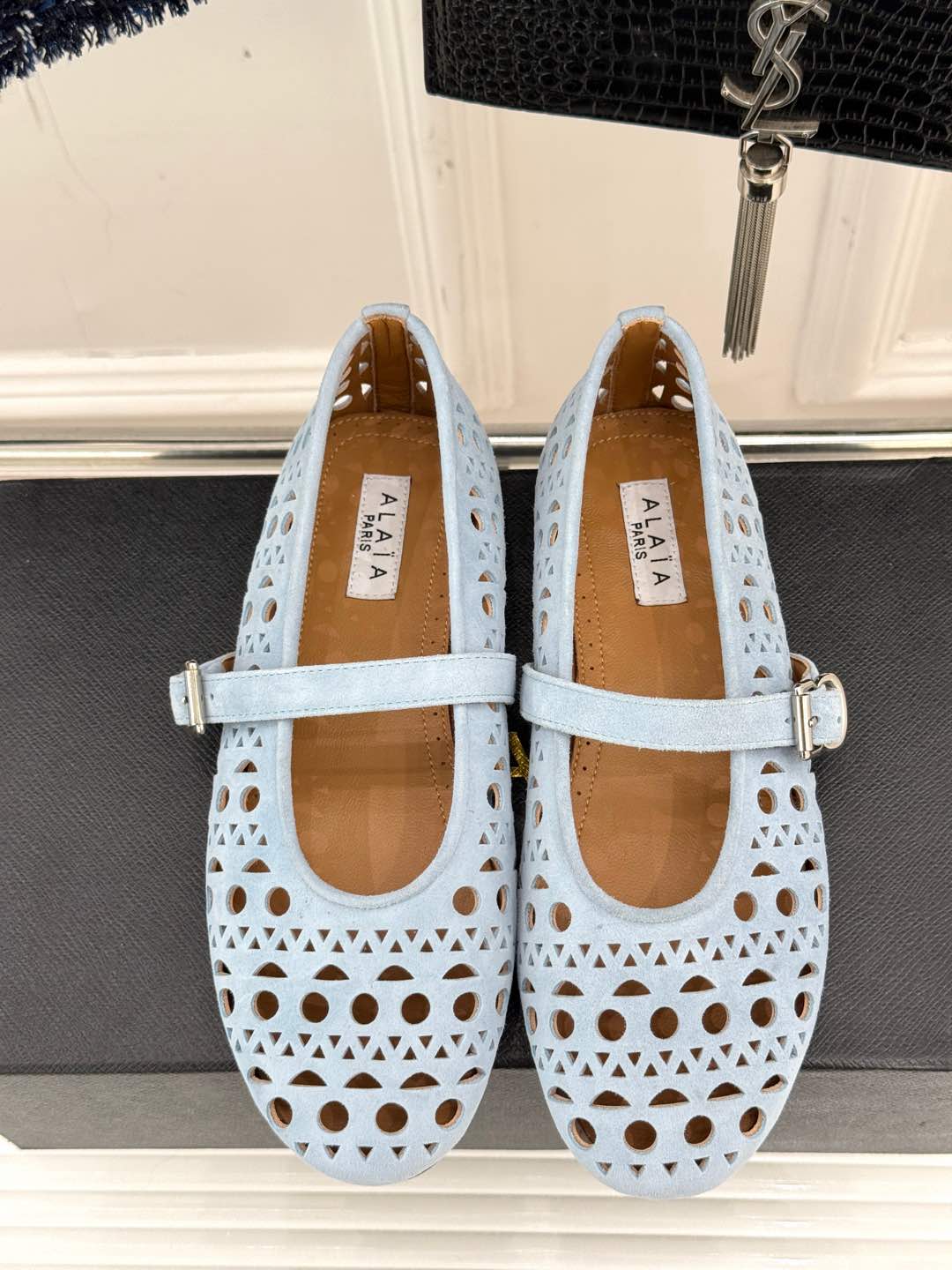 Alaia Women's Ballet Flat Light Blue Suede 293224