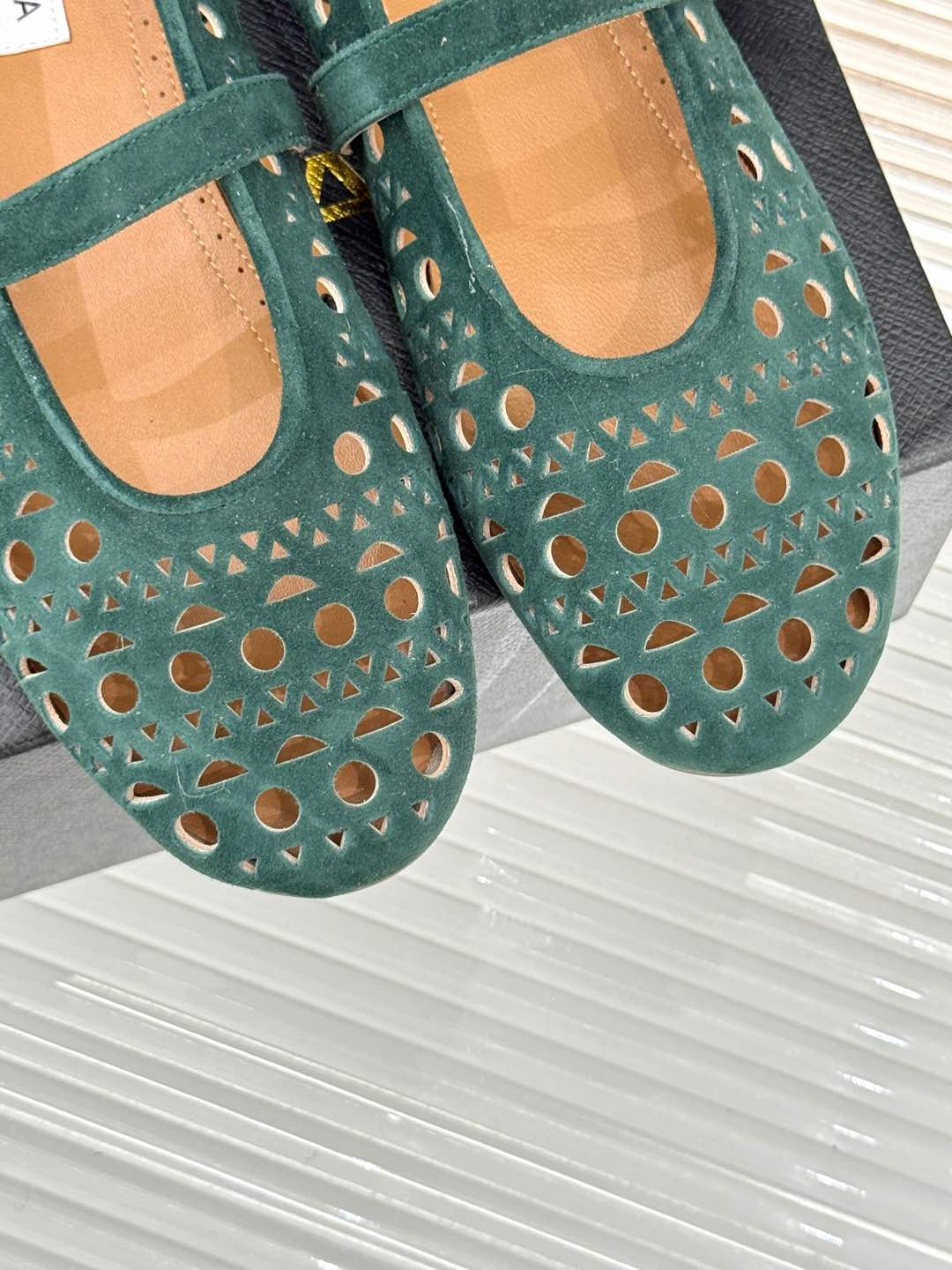 Alaia Women's Ballet Flat Emerald Green Suede 293226