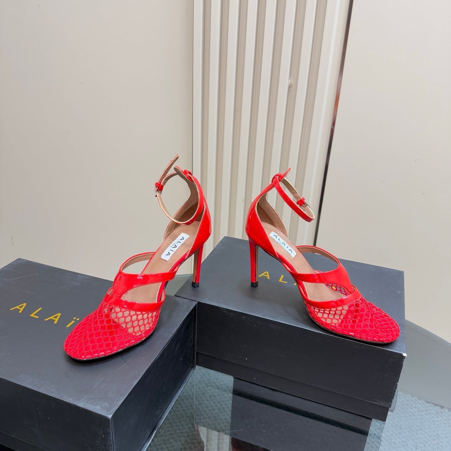 Alaia Fishnet Thong Heels Sandals Red Lambskin 299660