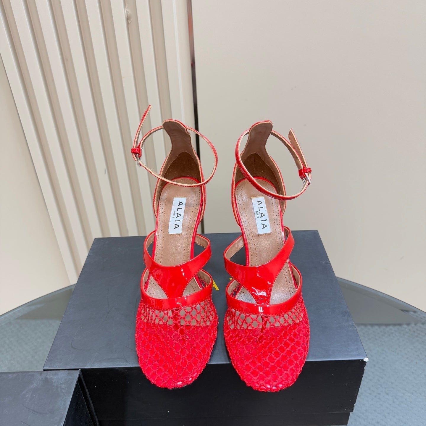 Alaia Fishnet Thong Heels Sandals Red Lambskin 299660
