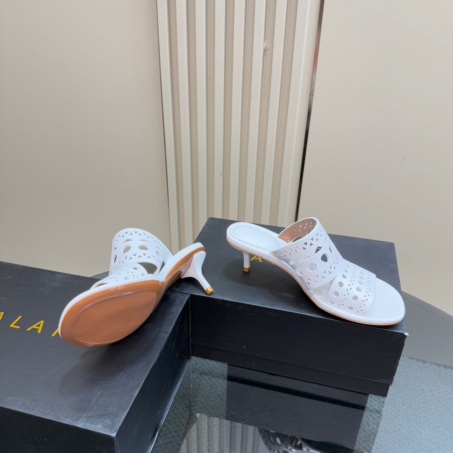 Alaia Vienne Cutout Kitten-Heel Slide Sandals White Sheepskin 299663