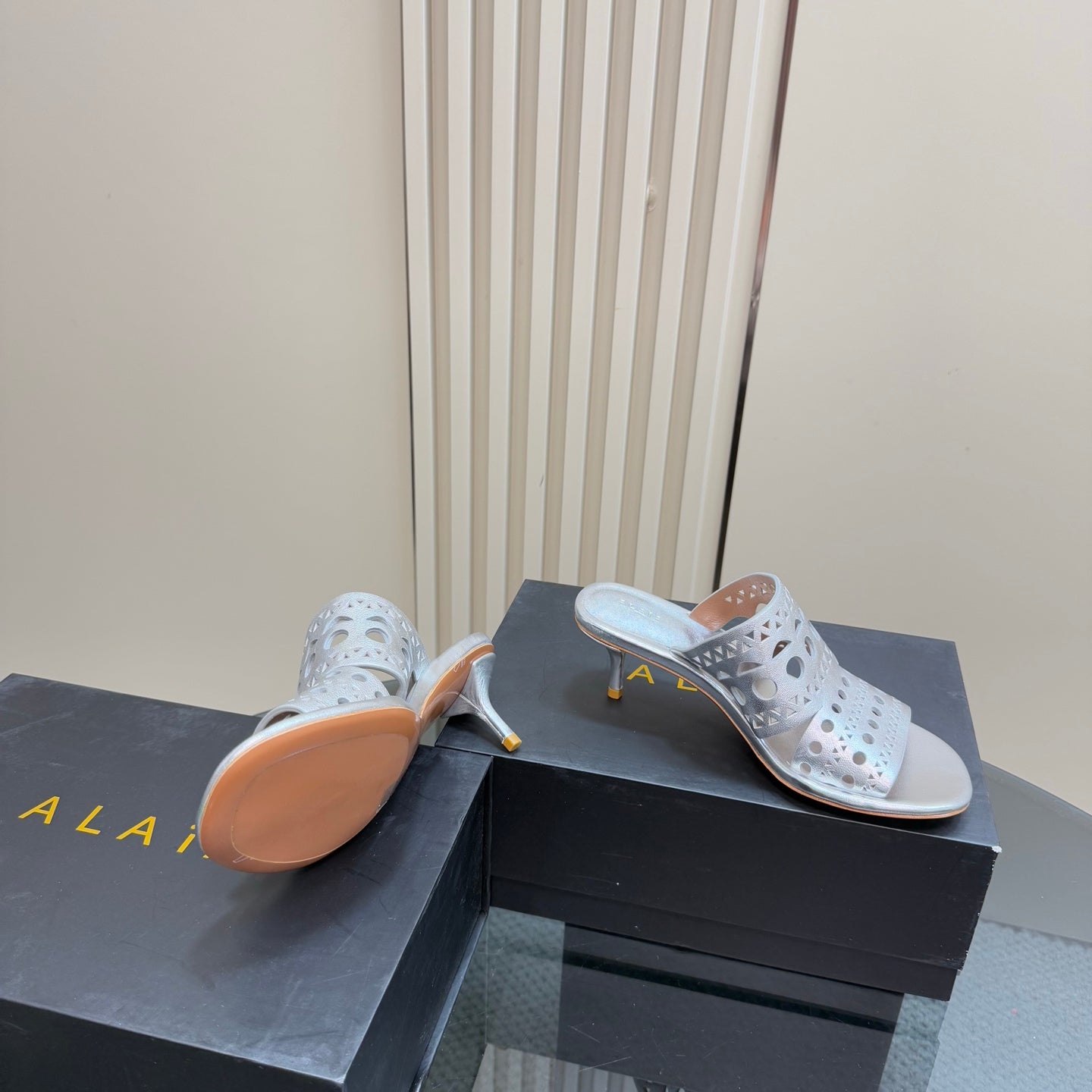 Alaia Vienne Cutout Kitten-Heel Slide Sandals Silver Sheepskin 299664