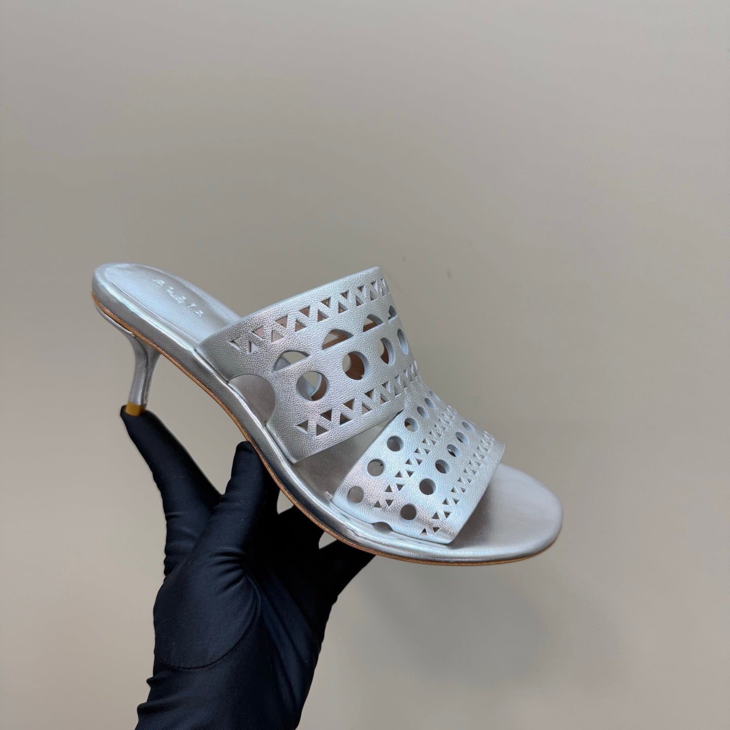 Alaia Vienne Cutout Kitten-Heel Slide Sandals Silver Sheepskin 299664