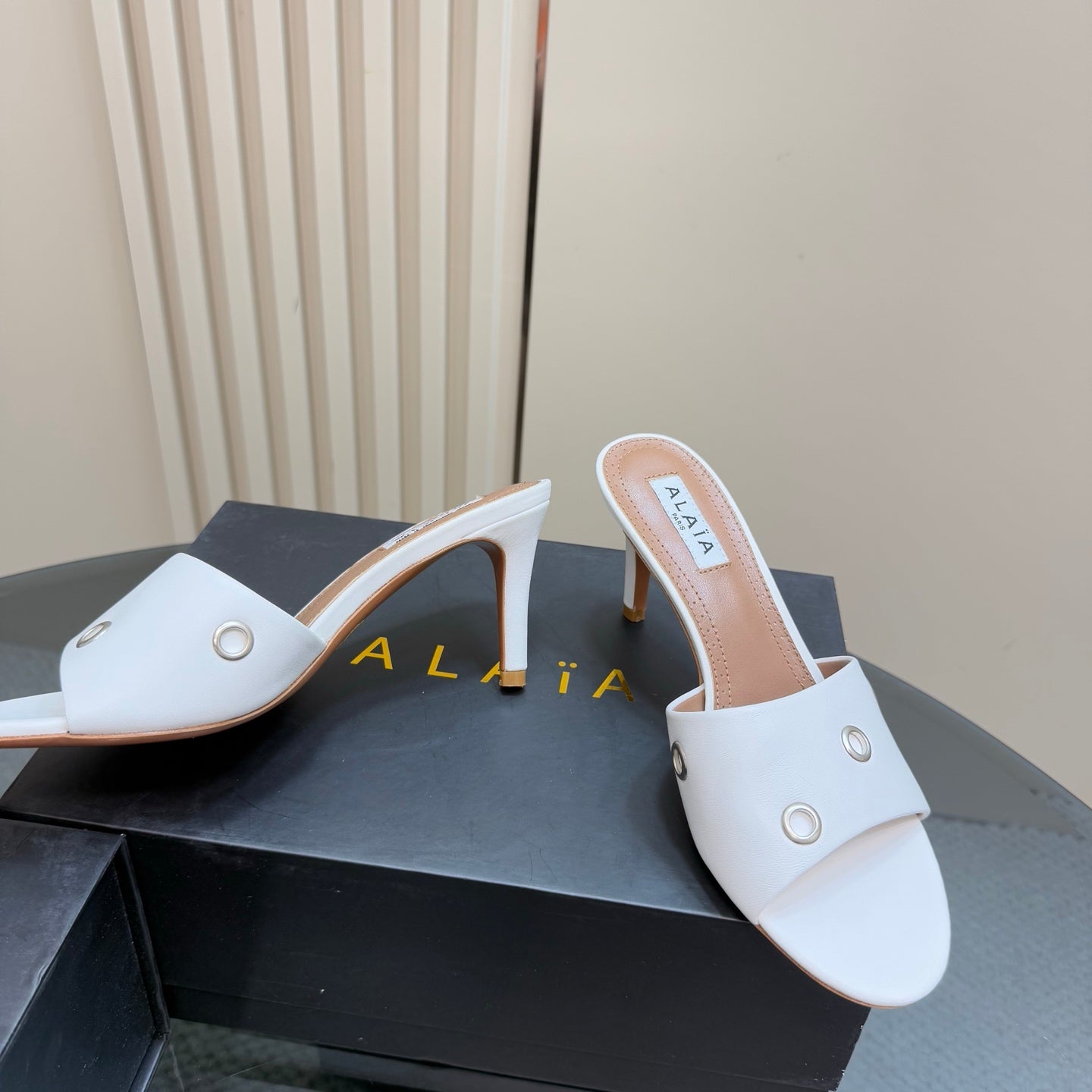 Alaia 2025 Oeillets Embellished Leather Sandals White Lambskin 299667
