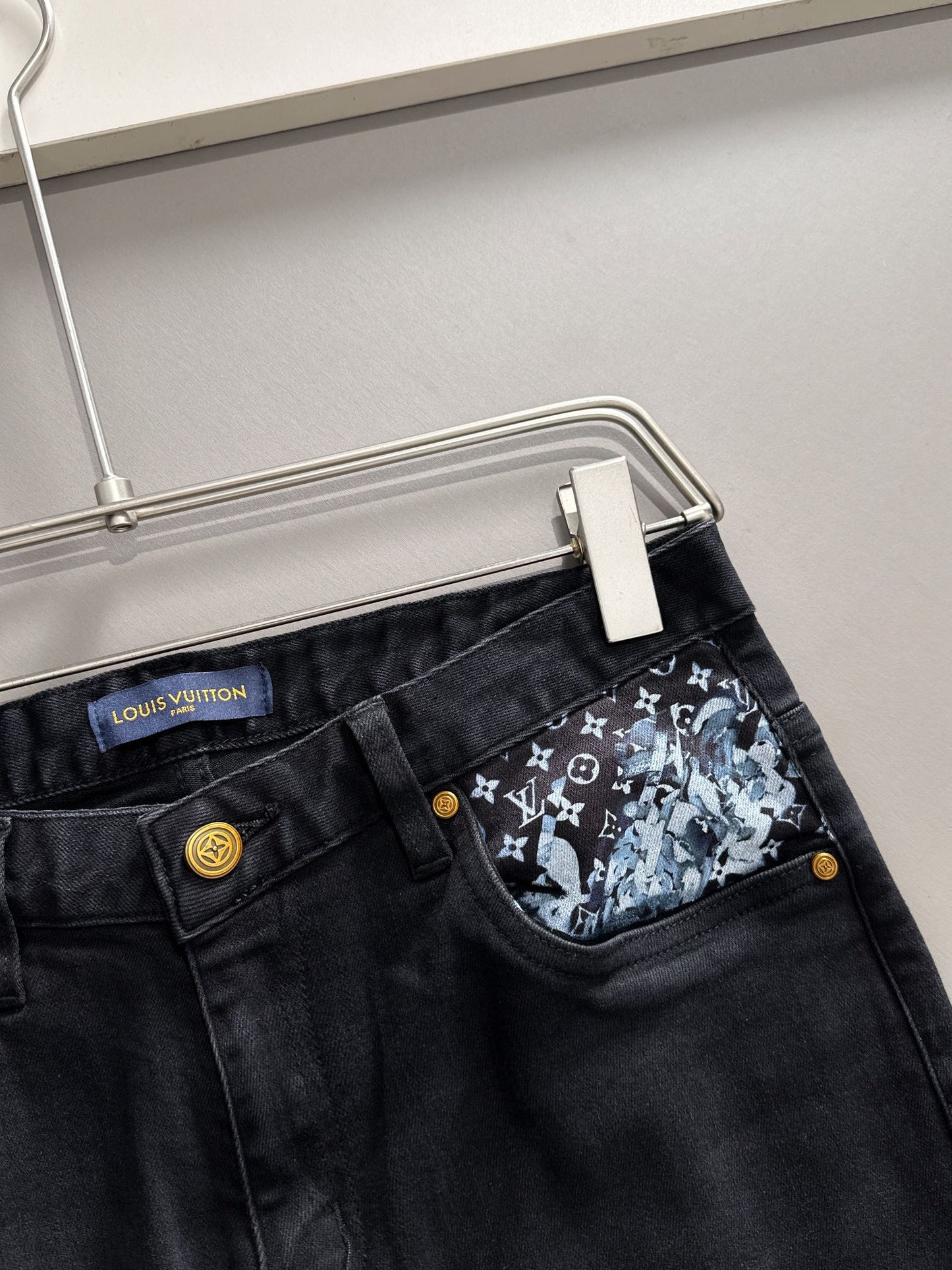 LV BLACK DENIM JEAN 239618