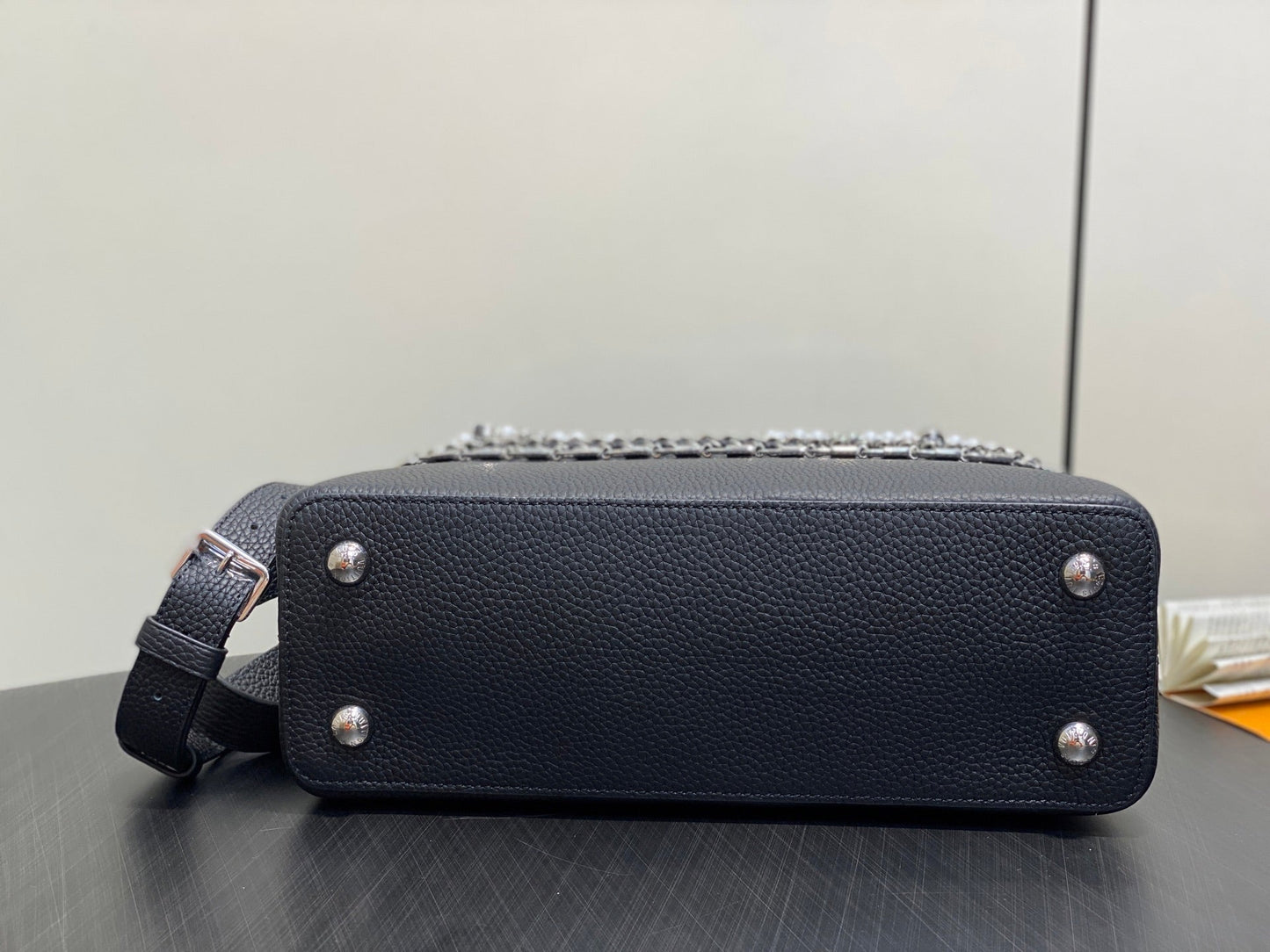 LV Capucines Black Taullon Cowhide 331017