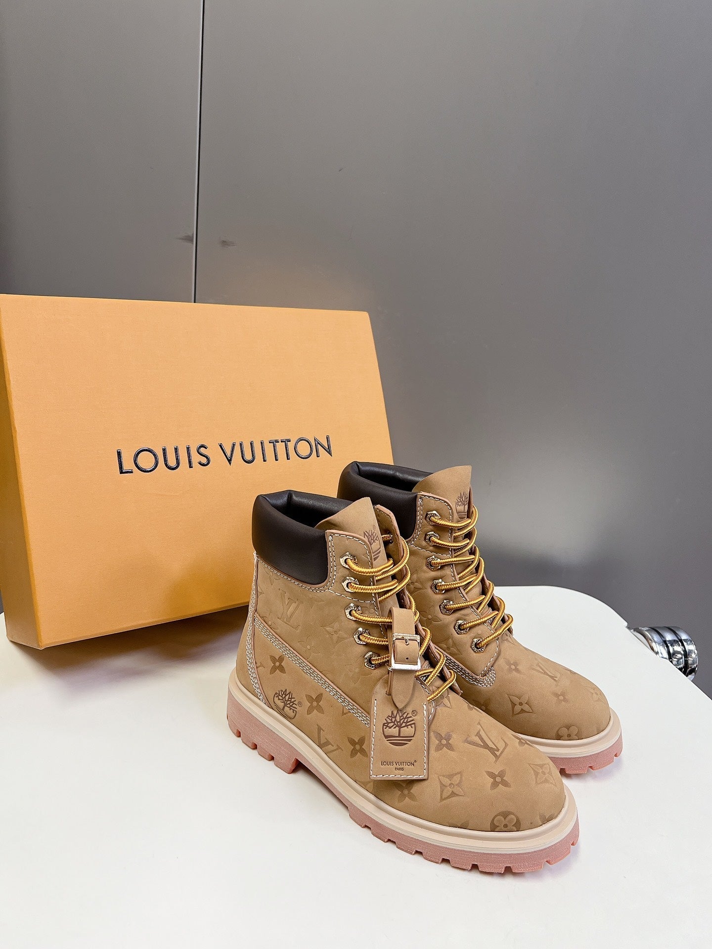 LV x Timberland 6-In Ankle Boot Brown Monogram Sude