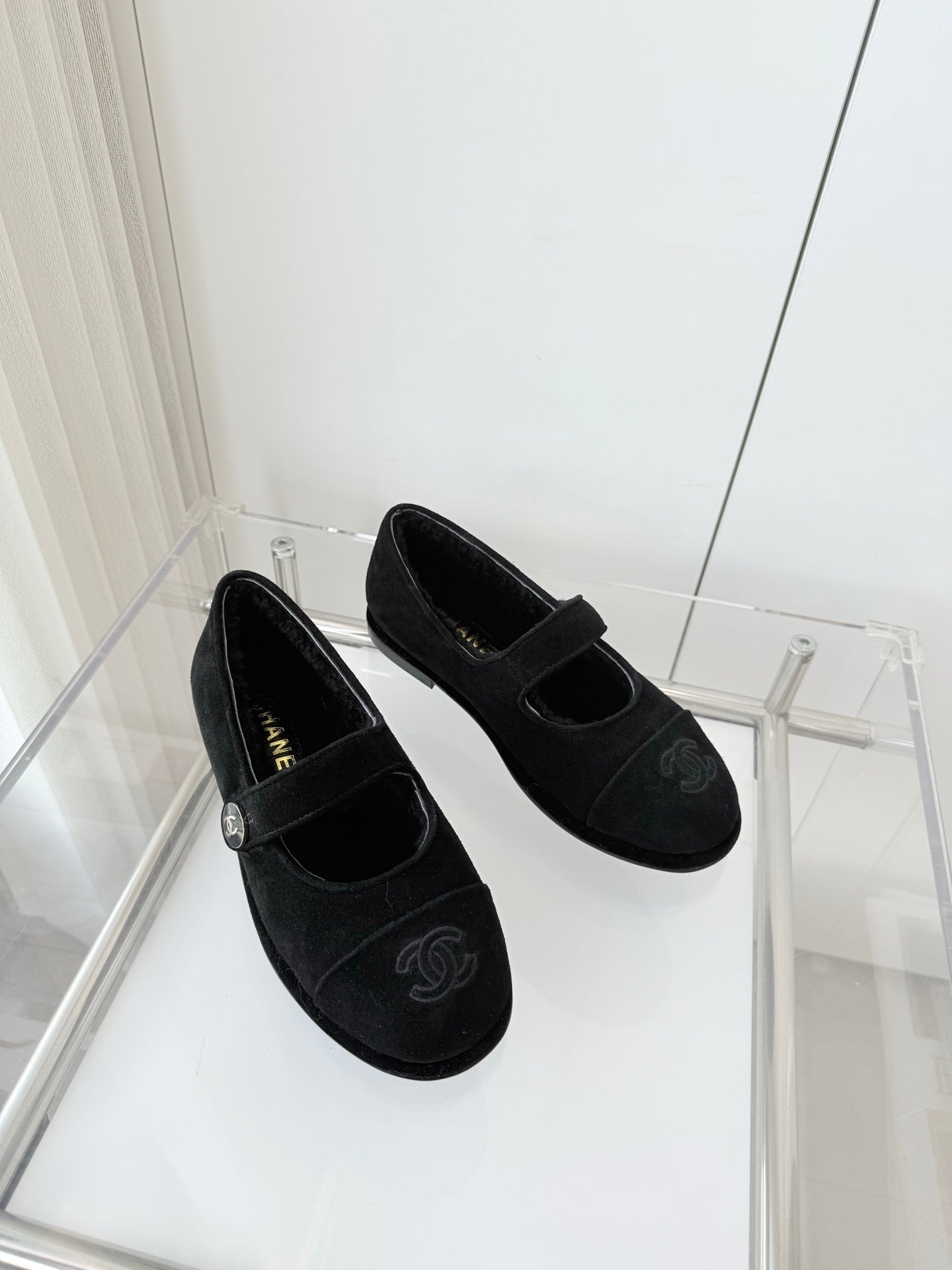CC 25 Ballet Flats Black Suede 411483