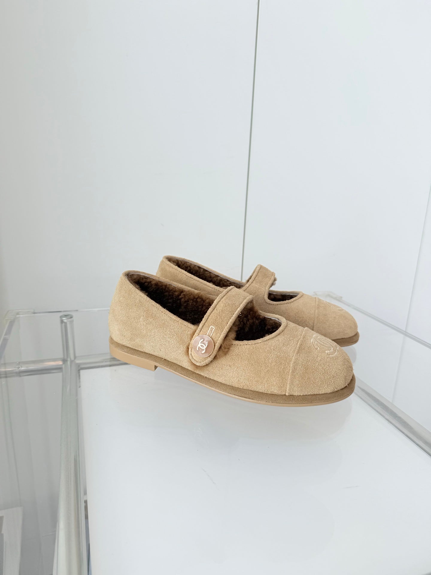 CC 25 Ballet Flats Beige Suede 411484