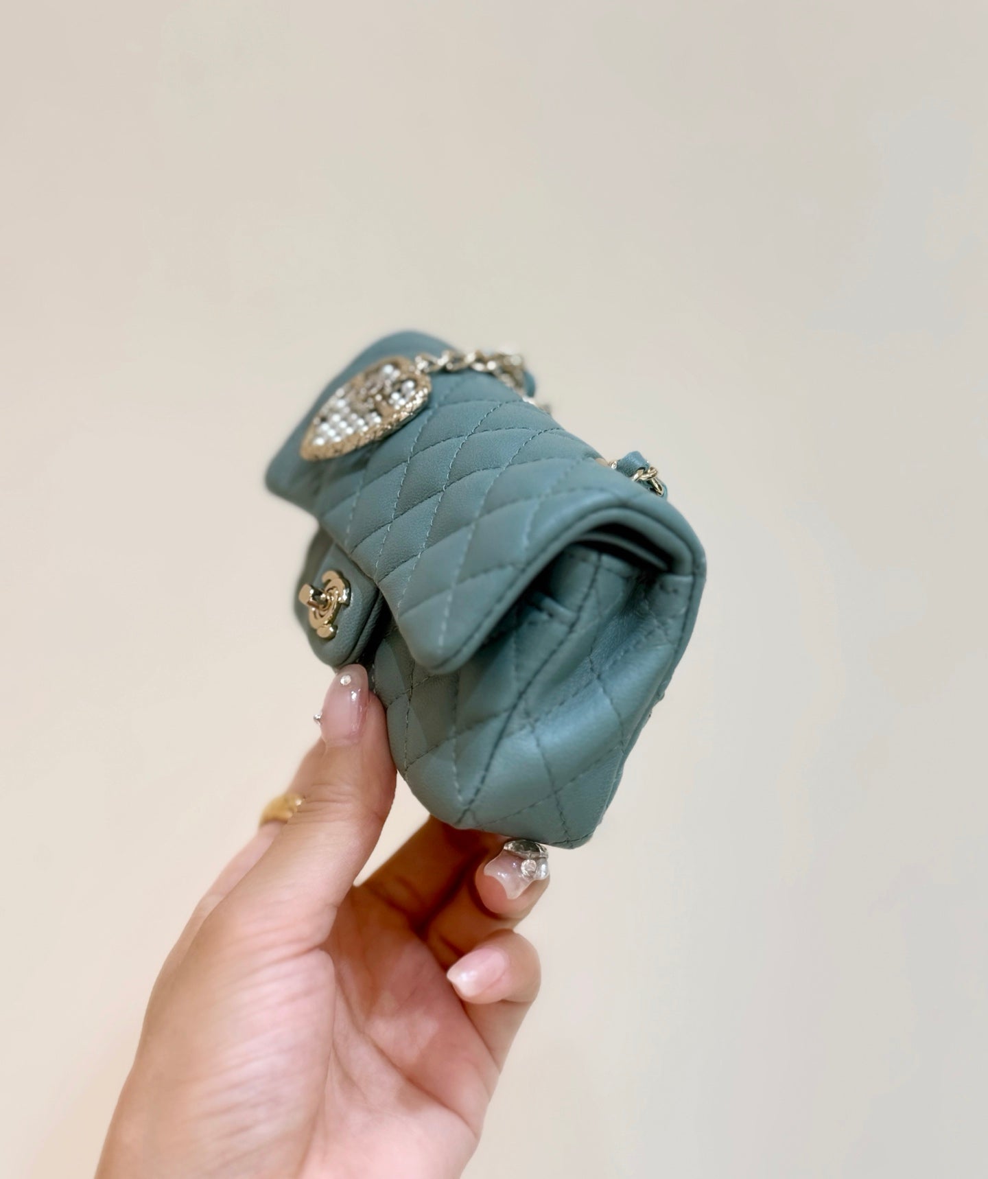 CC 25A super mini bag dusty turquoise lambskin