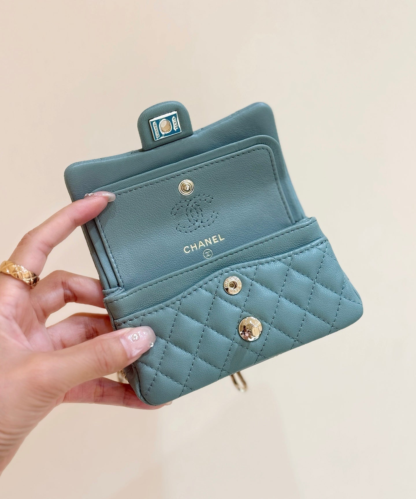 CC 25A super mini bag dusty turquoise lambskin