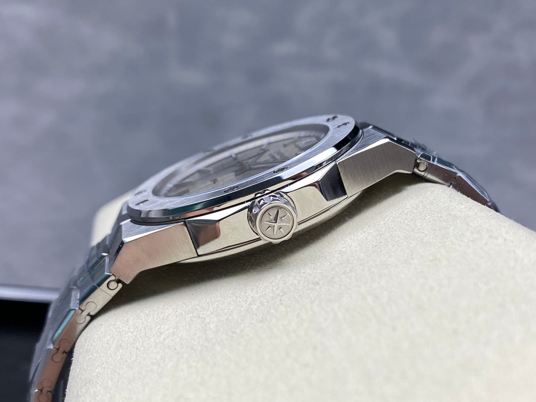 Alpine Eagle 41mm Silver Grey Dial