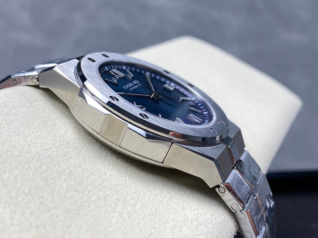 Alpine Eagle 41mm Silver Blue Dial