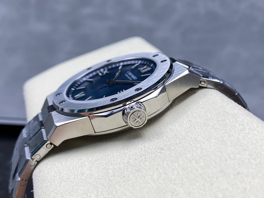 Alpine Eagle 41mm Silver Blue Dial