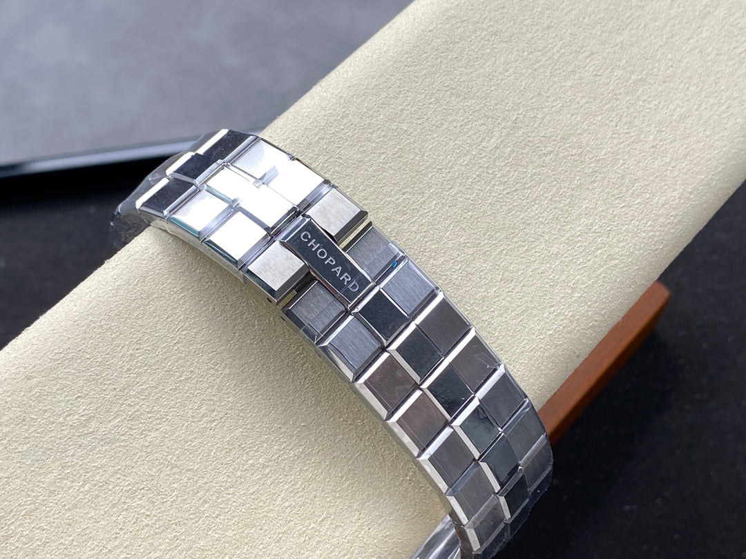 Alpine Eagle 41mm Silver Black Dial