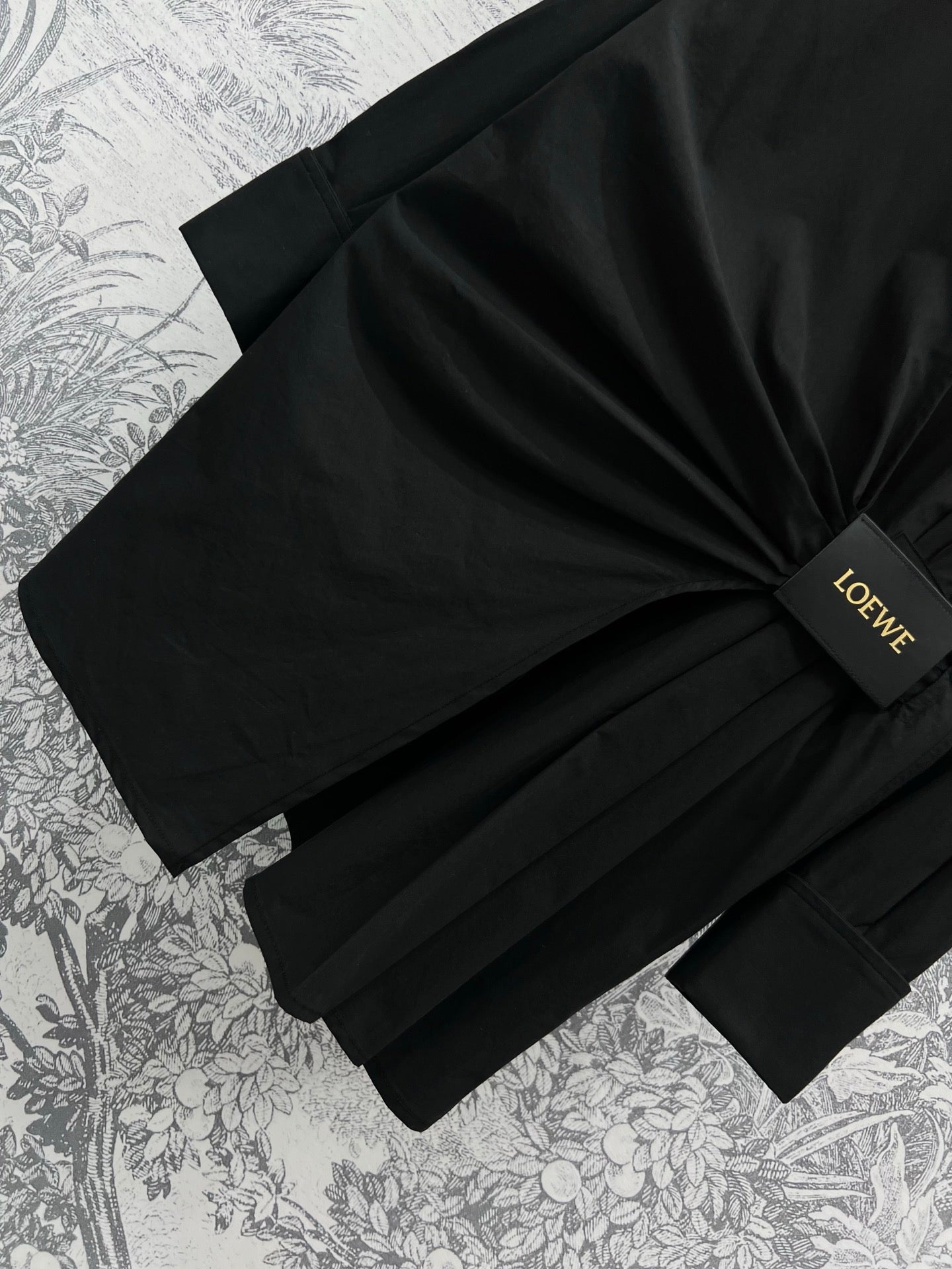 Loewe 25 Wrinkled Lace-up Shirt Black Cotton