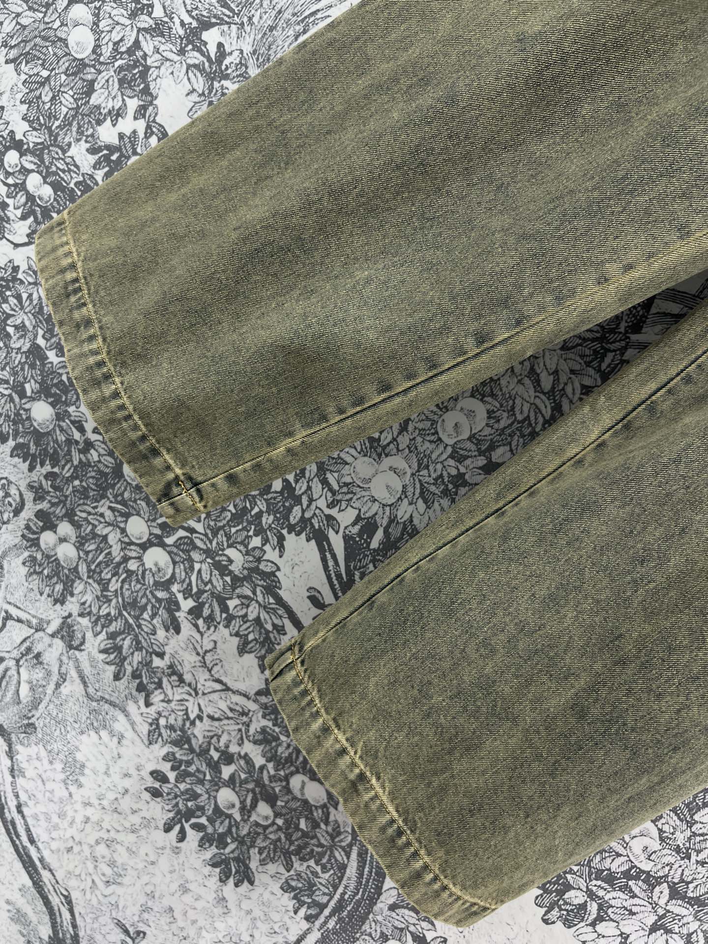 Loewe 25 Wide-leg Jeans Light Green-yellow Cotton
