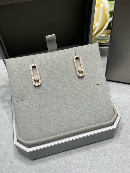 MOVE UNO STUD DIAMOND PAVED EARRINGS