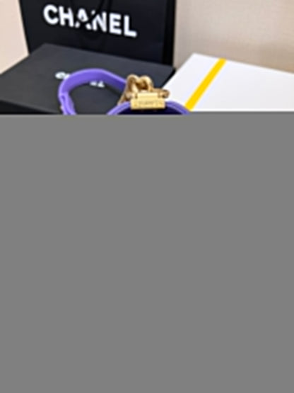 BOY BAG MEDIUM 25 PURPLE CAVIAR GOLD HARDWARE