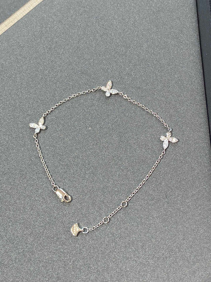 CLASSIC BUTTERFLY PETITE DIAMOND SILVER NECKLACE