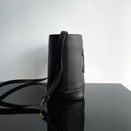 BUCKET CUIR TRIOMPHE 24 CALFSKIN BLACK