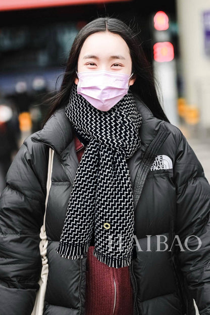 LP Scarf 190 CM In Black White Cashmere 645515