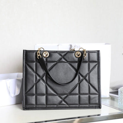 LARGE TOTE BOOK 36 BAG IN BLACK CALFSKIN