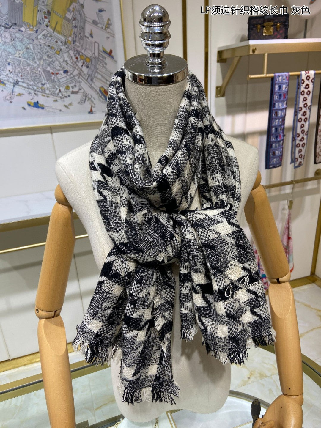 LP Opposite Scarf 190 CM In Black White Cashmere  667373