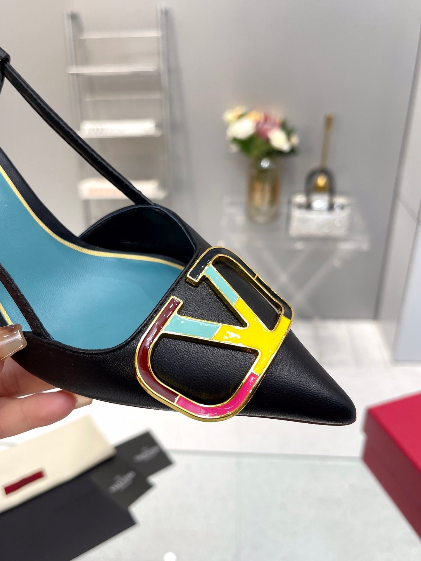 VT Vlogo Signature 75mm Black Slingback Sheepskin