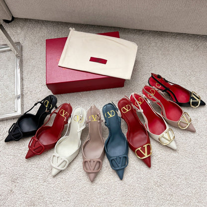 VLOGO SIGNATURE NUDE CALFSKIN SLINGBACK PUMP