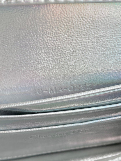 LADY 21 CHAIN BAG IN SILVER LAMBSKIN