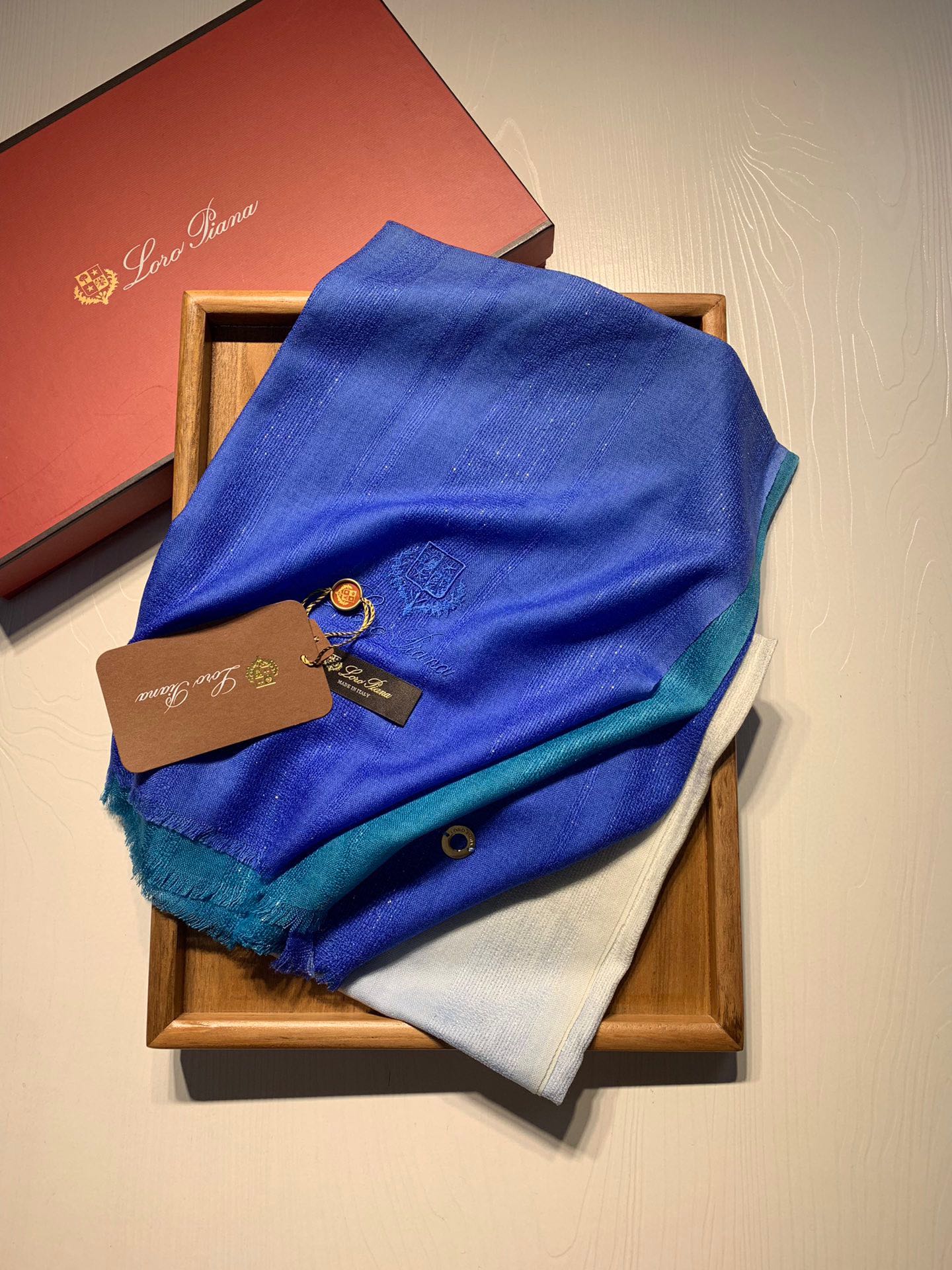 LP Scarf 190 CM In Blue White Gradient Dark Green Cashmere And Silk 945595