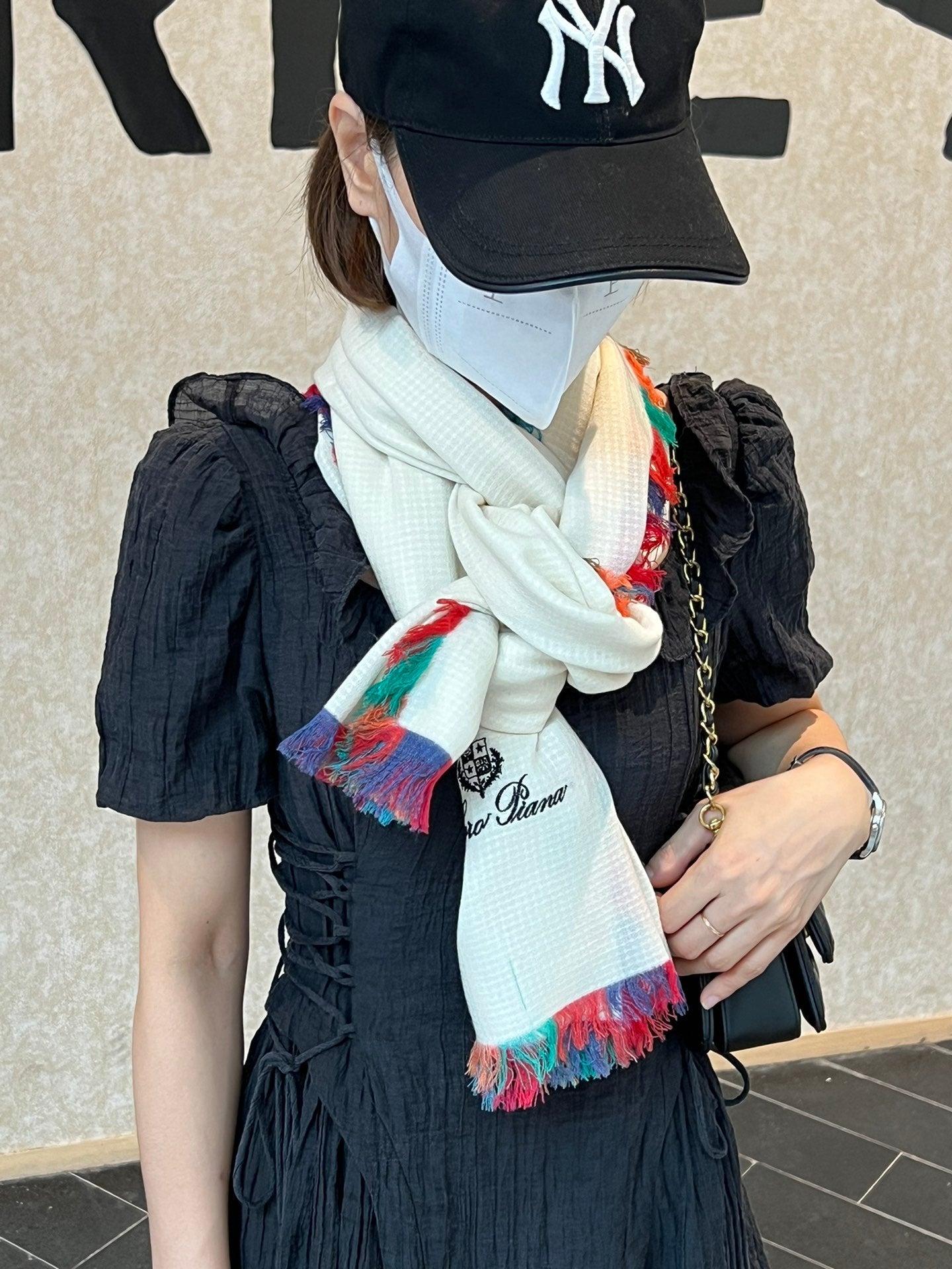 LP Scarf 190 CM In White Colorful Waffle Fabric Woven 975484