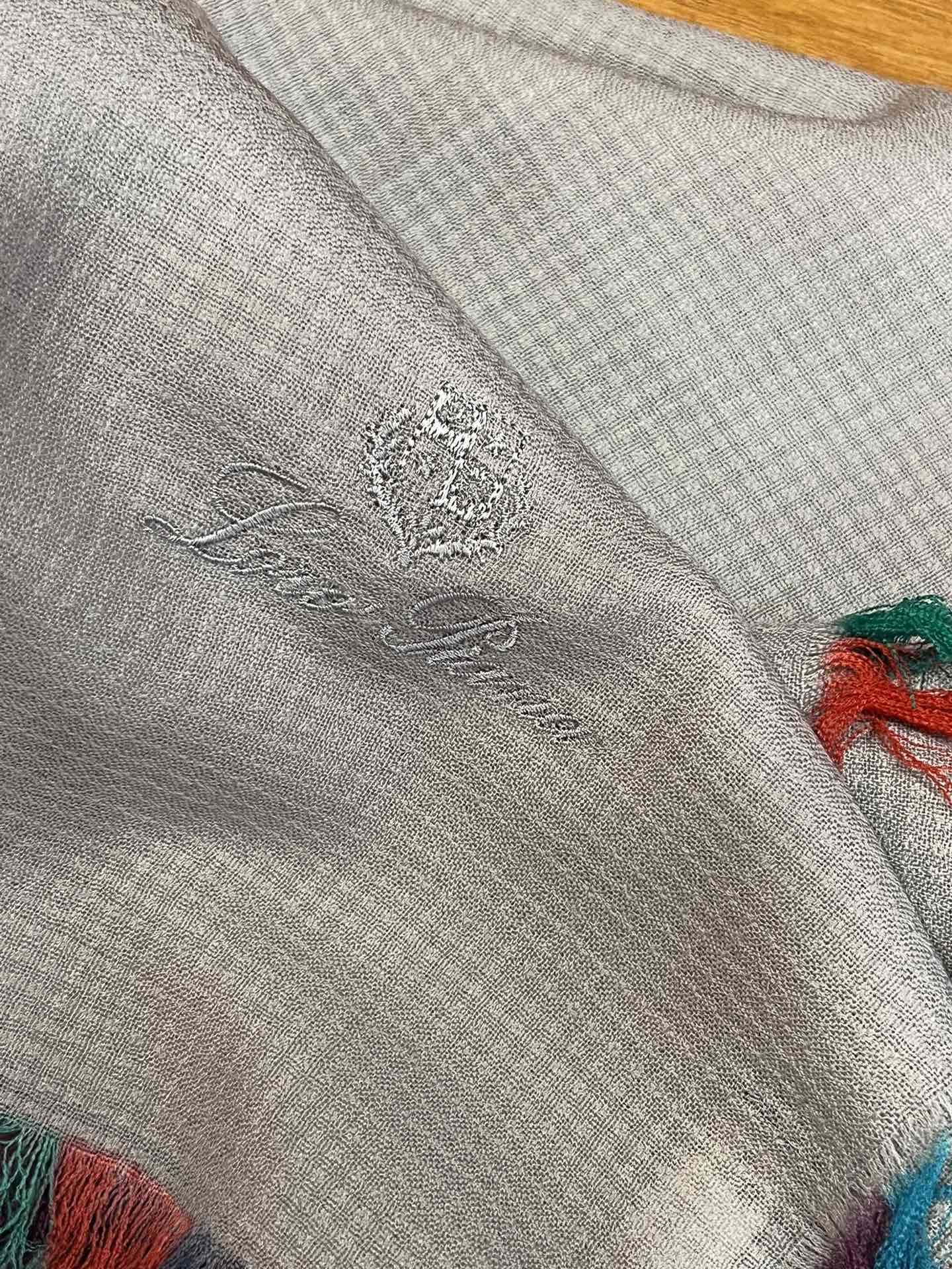 LP Scarf 190 CM In Light Grey Colorful Waffle Fabric Woven 975485