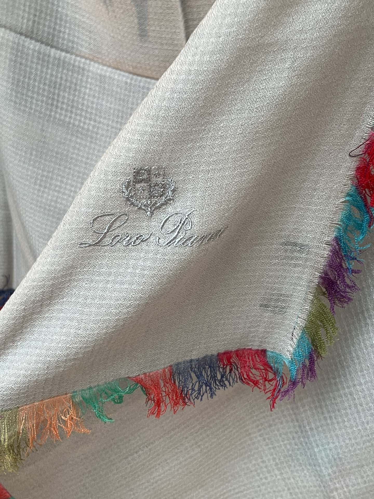 LP Scarf 190 CM In Light Grey Colorful Waffle Fabric Woven 975485