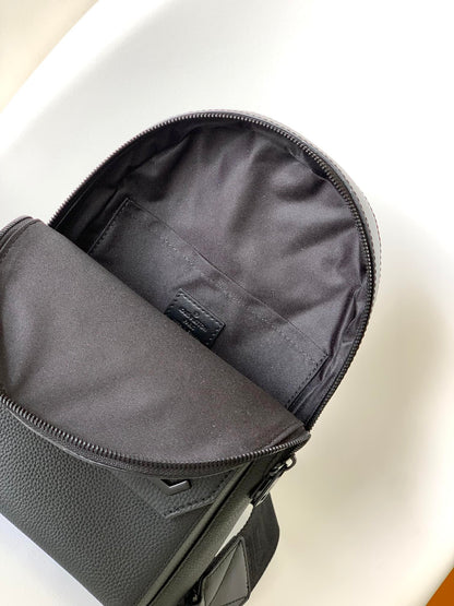LV Pilot Crossbody Bag 30cm Black Cowhide 241193