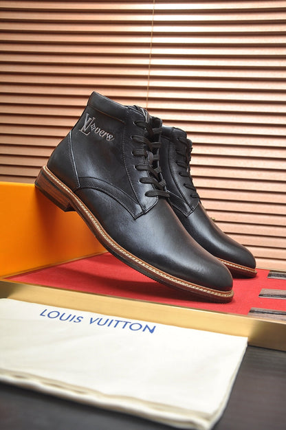 LV SHORT BOOT IN BLACK CALFSKIN