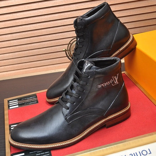 LV SHORT BOOT IN BLACK CALFSKIN